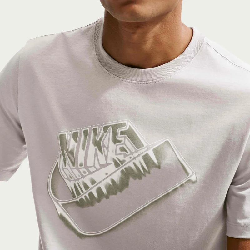 Nike Men's Sportswear T-Shirt
